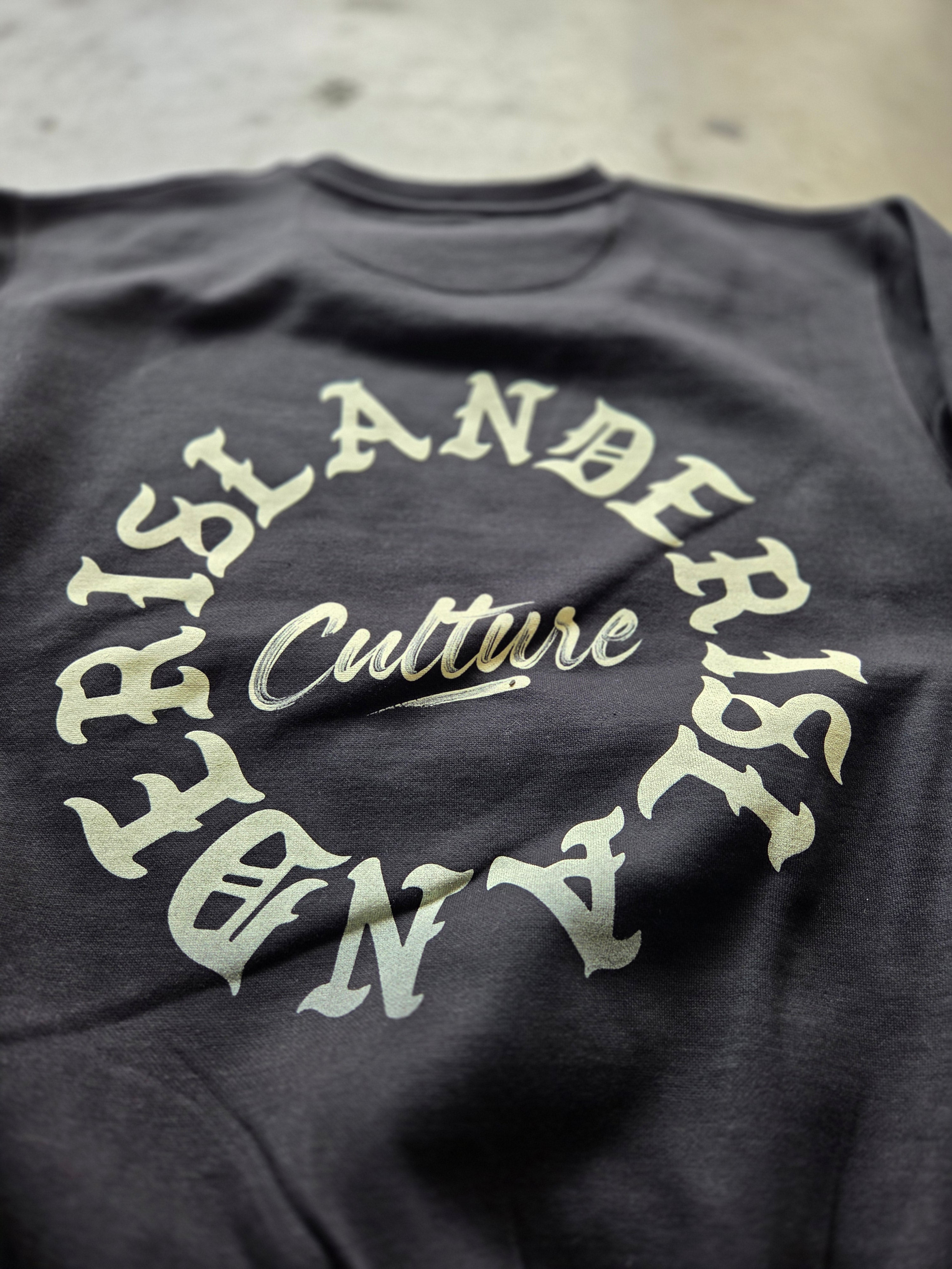 ISLANDER CULTURE crewneck