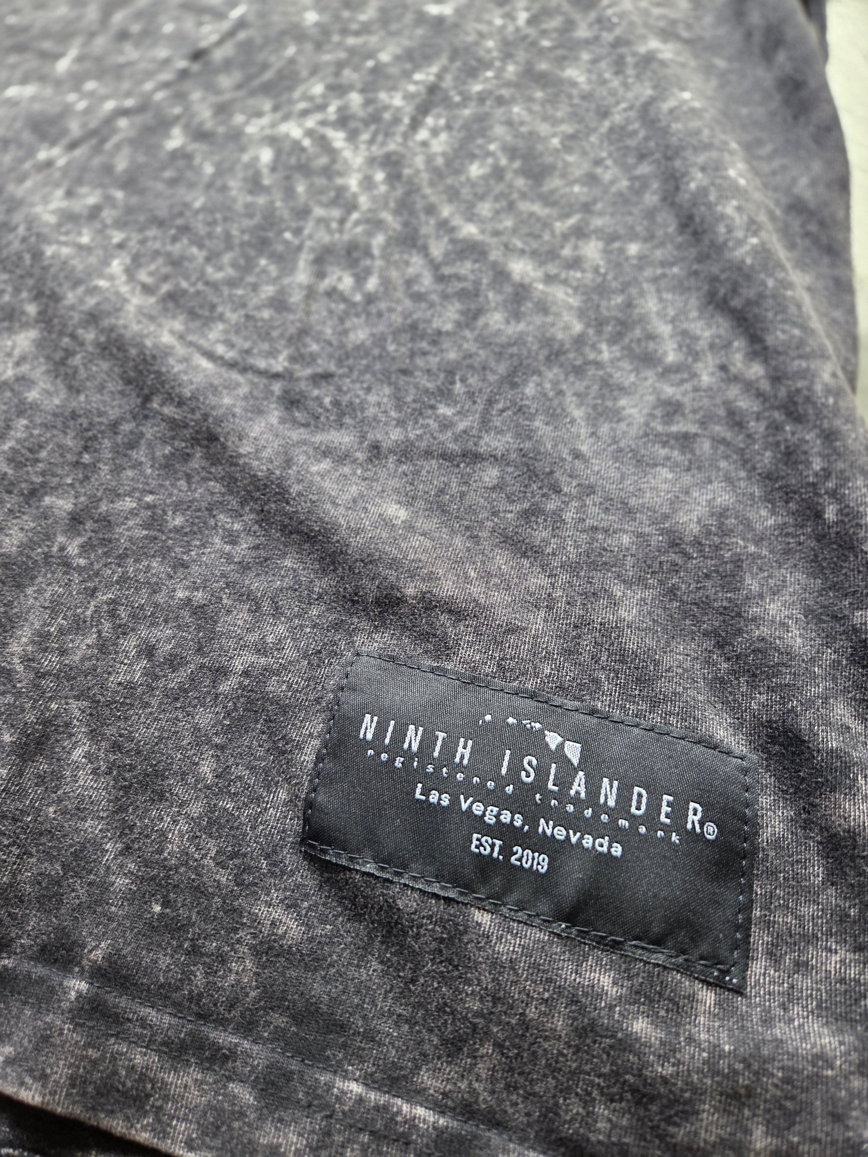 ISLANDER Culture Mineral Black