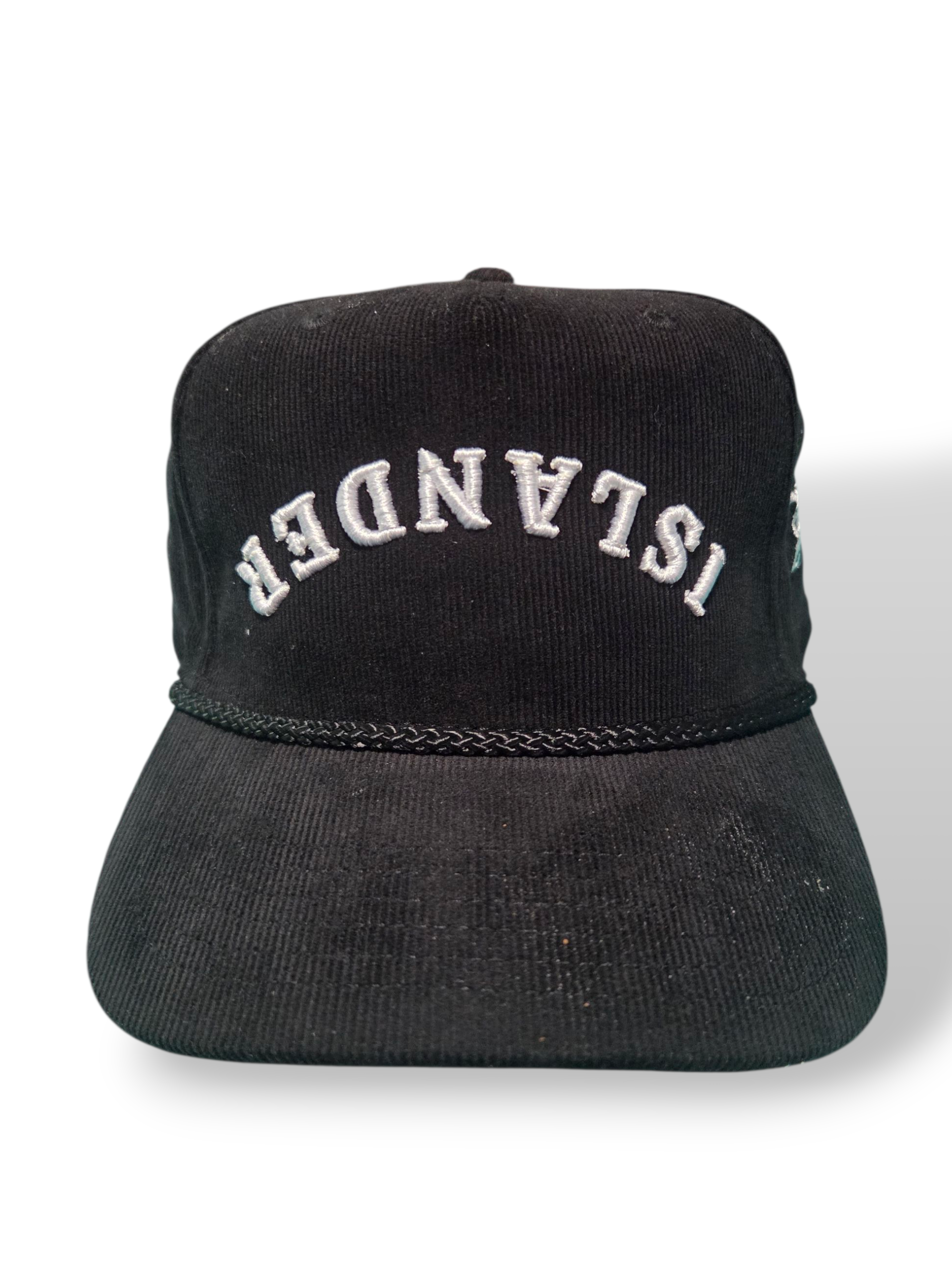 ISLANDER Corduroy rally cap (white/black) small block