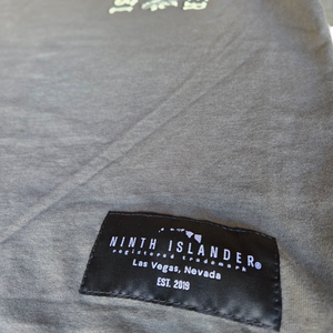 ISLANDER Skull washed charcoal vintage fade in the print